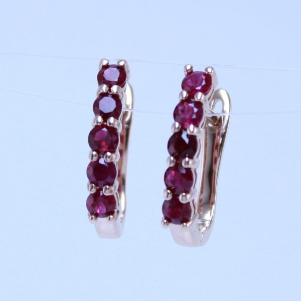 Серьги из красного золота с рубинами